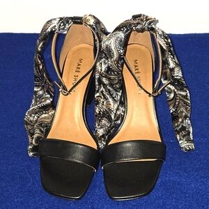 Mare Womens Scarf Heels Size 9 "Like New"
